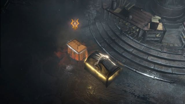 Wardwoven chest (the one with the icon above) reward for keeping at least 1 stack of Zoltun's Warding until completion of the Vault.
