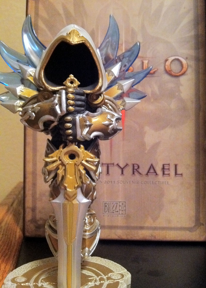 Mini Tyrael Statue